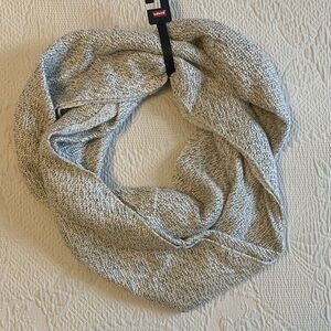 NWT Levi's Heathered Black and Cream Knit Infinity Scarf Cotton Blend